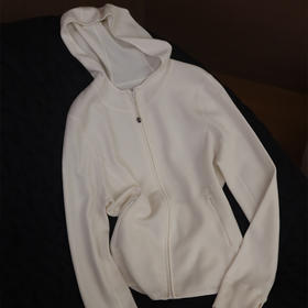 良木礼美丽诺羊毛开衫（Q2584256）