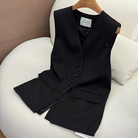 良木礼无袖羊毛马甲（Q8118）