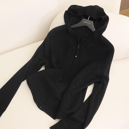 良木礼美丽诺羊毛开衫（Q2584256） 商品图1