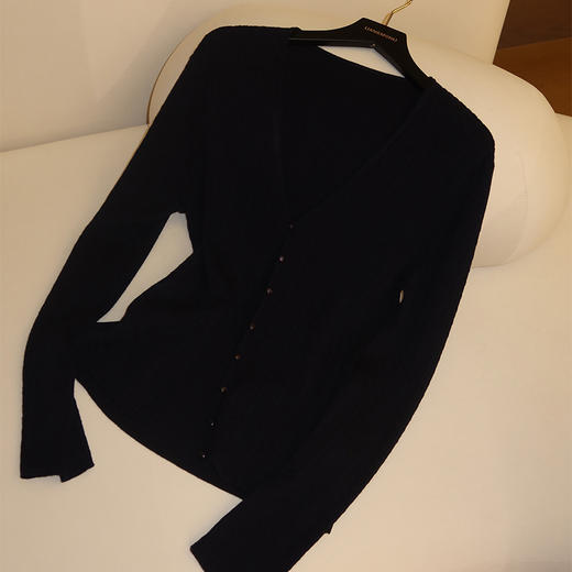 【不退不换】良木礼绵羊毛开衫（Q2584255） 商品图1