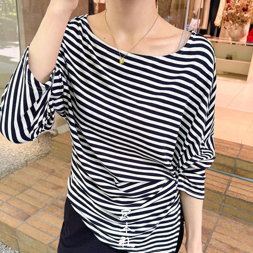 【预售7天】良木礼莱赛尔 斜肩上衣（Q2591213F） 商品图3