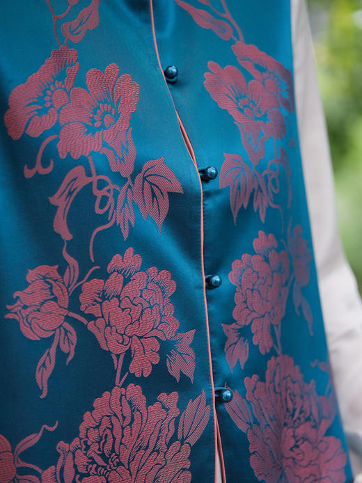 盛唐婧 | 轻奢新中式老缎提花对花对襟马甲-蓝色 商品图3