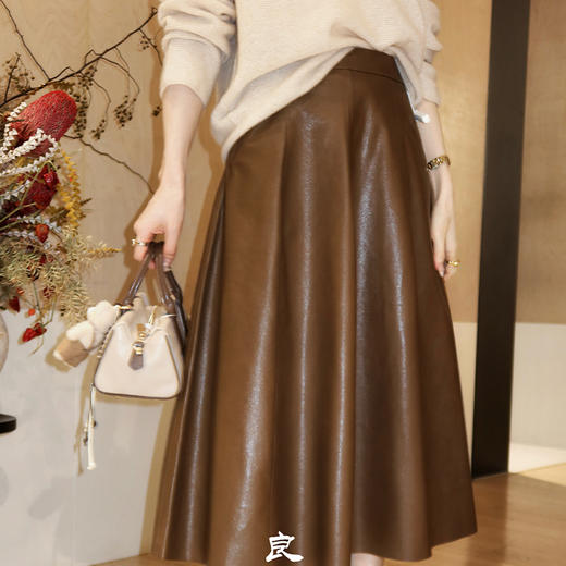 【预售7天】良木礼羊皮半裙（Q2591827） 商品图4