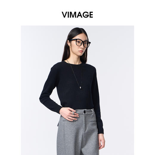 VIMAGE纬漫纪圆领简约时尚保暖秋季新款羊毛针织衫V2401107 商品图5