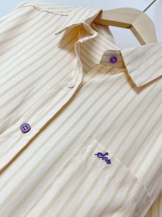 春季推荐2026→【自营】古泥7535条纹紫色小标刺绣清新衬衫-喜出 商品图3