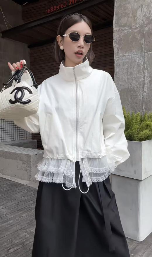 春季推荐2026→【自营】826简约法式蕾丝边休闲外套-喜出 商品图1