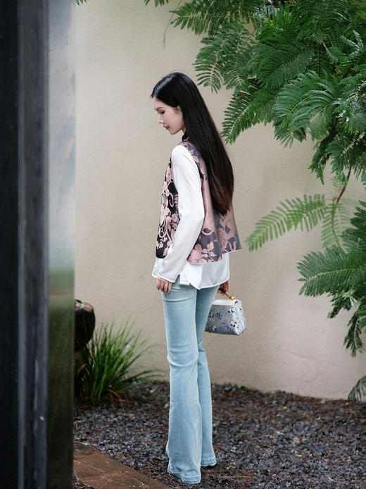 盛唐婧 | 轻奢新中式老缎提花对花对襟马甲-紫色 商品图9