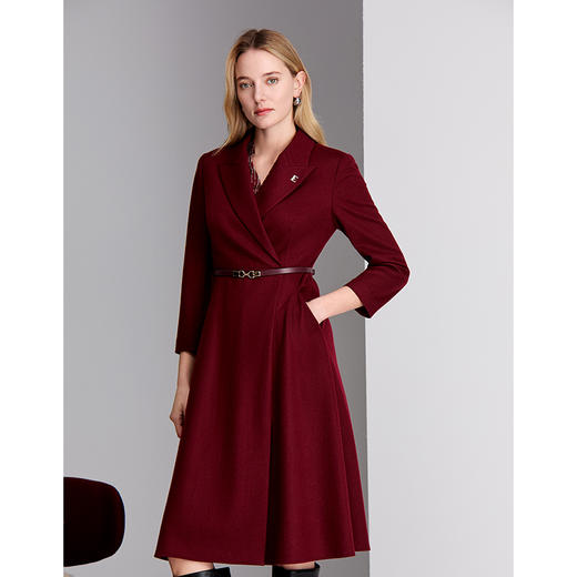 EITIE爱特爱时尚精致品牌镶钻logo胸针点缀搭配皮质腰带A摆优雅高级感连衣裙8407115 商品图5