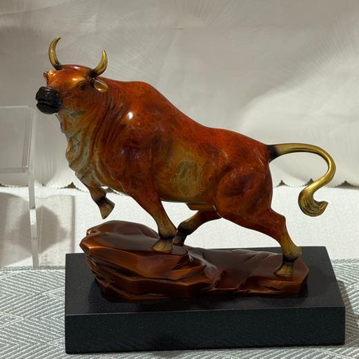 牛气冲天纯铜牛办公室装饰摆件工艺品客厅招财旺市开业礼物生肖牛京铜气冲霄汉黄铜摆件 商品图0