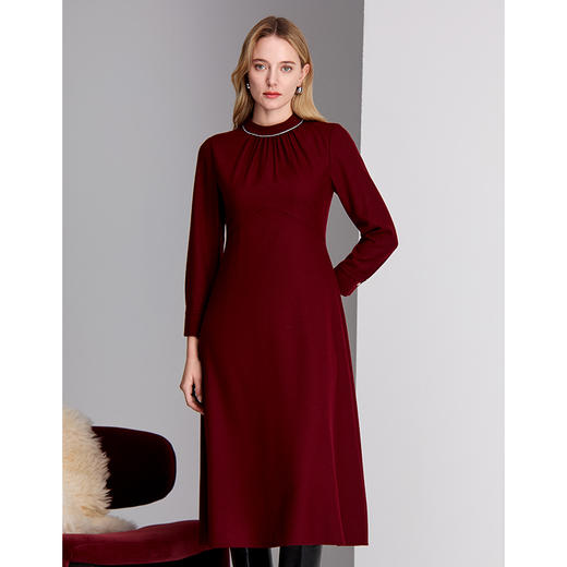 EITIE爱特爱领口钻链装饰精致高腰显瘦礼服8477103 商品图4