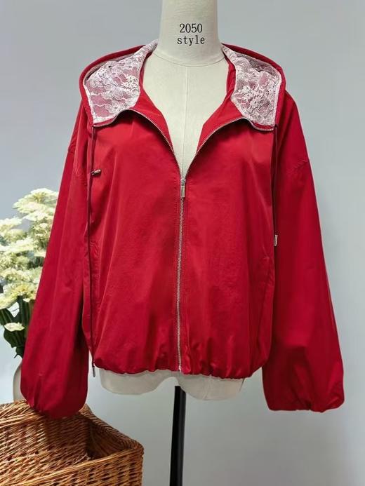 春季推荐2026→【自营】清货不退【外套】8060法式蕾丝内里连帽外套-喜出 商品图4