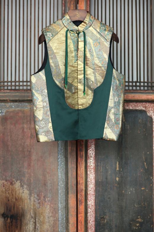 盛唐牡丹盛奢系列 | 彩金织金纬锦西阵织马甲 商品图0