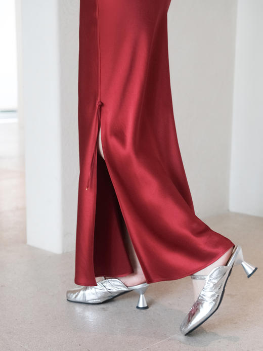 盛唐婧| 重磅三醋酸修身鱼尾半裙 商品图0