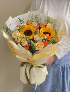 【当日达】顺丰免邮◆向日葵 橙多头 香槟 洋甘菊 尤加利叶 绿灵草 热烈且渴望 手捧花