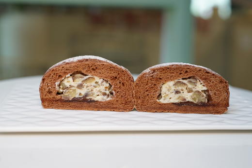 巧克力栗子乳酪米面包 商品图0