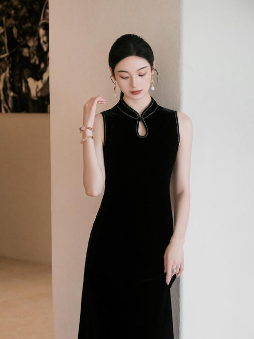 下架|盛唐婧| 重磅真丝绒水滴领旗袍连衣裙 商品图3