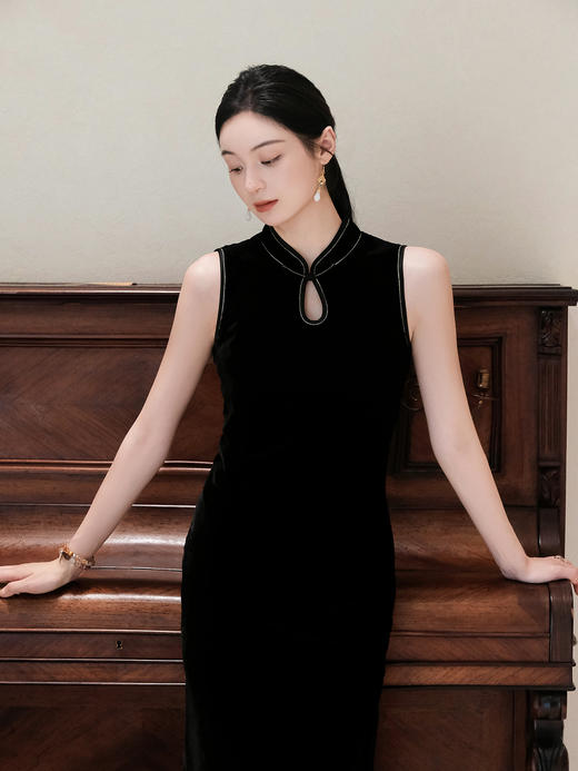 下架|盛唐婧| 重磅真丝绒水滴领旗袍连衣裙 商品图9