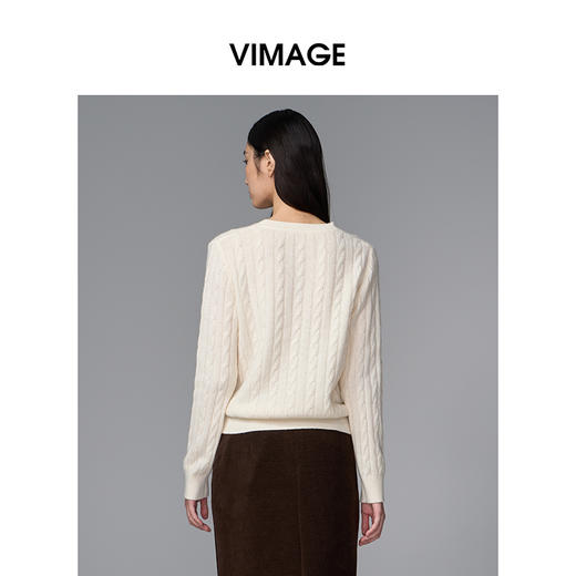 VIMAGE纬漫纪绵羊毛时尚长袖复古圆领绞花针织衫上衣秋季新款V2401106 商品图4