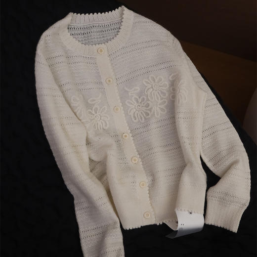 【预售7天】良木礼山羊绒开衫（Q2584264F） 商品图1