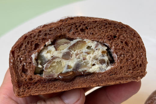 巧克力栗子乳酪米面包 商品图1