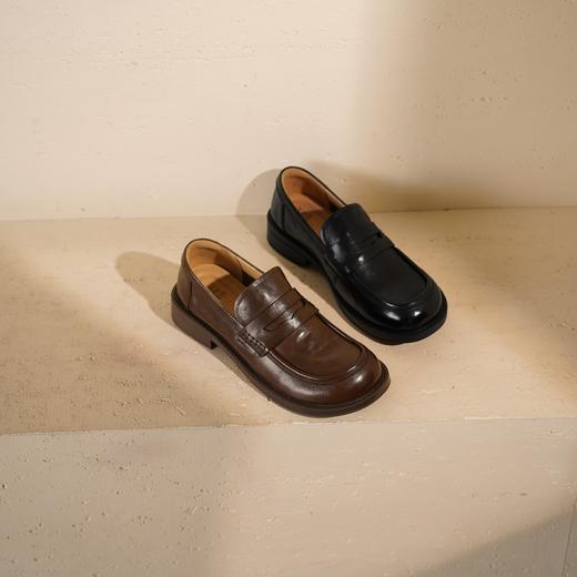 西村名物2025年秋季新款复古褶皱平底防滑舒适百搭深口单鞋乐福鞋T25CM30981 商品图7