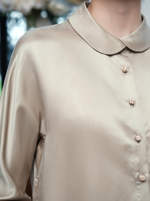 盛唐婧| 新中式花苞领钉珠盘扣百搭衬衫-香槟黄 商品图1
