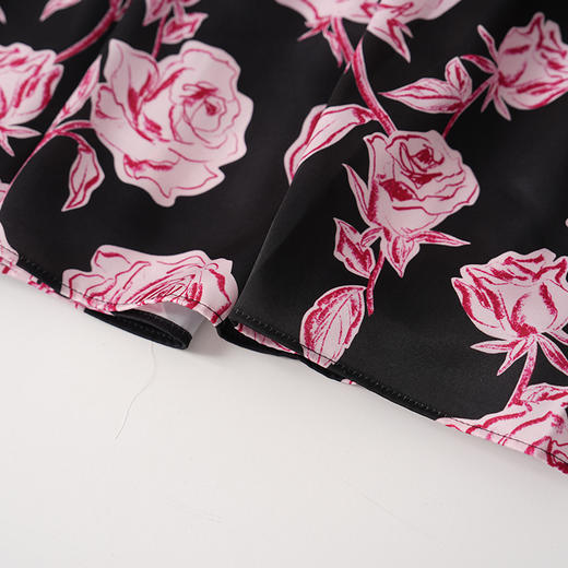 EITIE爱特爱蛋糕式层次感玫瑰印花优雅半裙8306007 商品图5