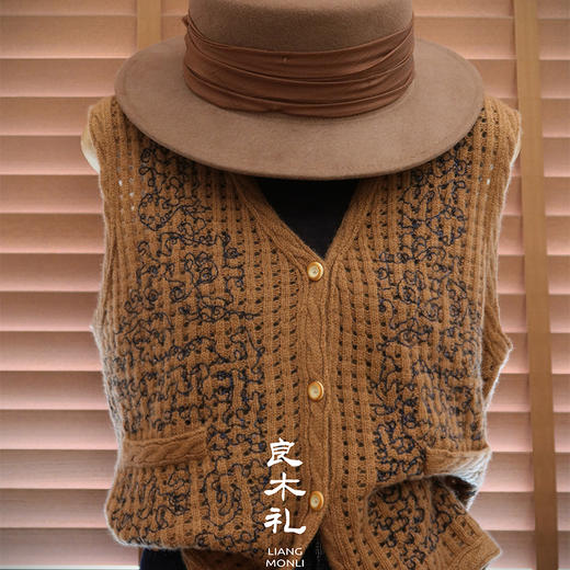 【预售7天】良木礼山羊绒镂空马甲(Q2584528) 商品图2
