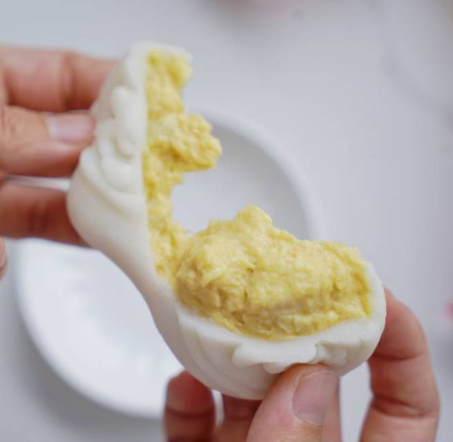 （4周年储值礼赠）榴莲冰皮月饼  不单卖