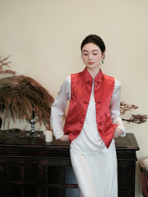 盛唐牡丹盛奢系列| 丝毛手工刺绣对襟马甲 商品图1