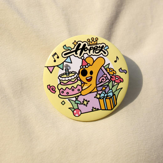 团团庆祝发光吧唧徽章 商品图0