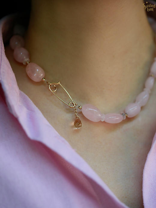 SpoiledBrat Jewelry 14K注金粉晶别针项链 商品图1