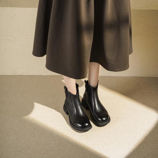 西村名物2025年秋冬新款英伦风洋气高级厚底防滑舒适切尔西靴短靴T25DS49181 商品图4