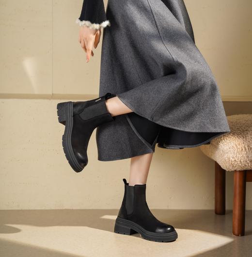 西村名物2025年冬季新款复古拼接简约百搭粗跟英伦风烟筒靴切尔西靴T25DS49121 商品图2