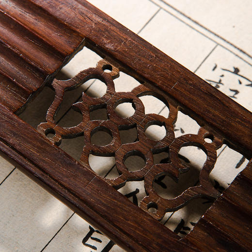 清代大红酸枝镂空雕墨床 商品图2