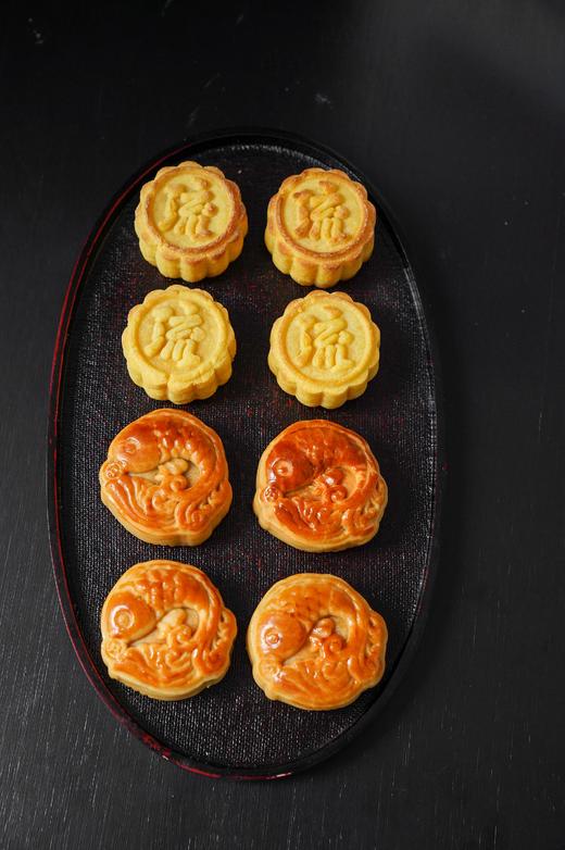 【经典双拼】 莲蓉·奶黄流心·月饼礼盒 商品图2