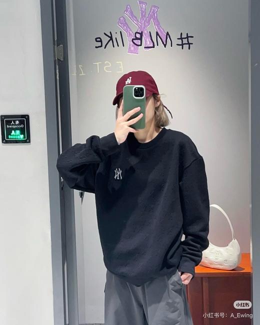 MLB新专柜热销爆款情侣暗纹立体老花时尚 潮流圆领卫衣 商品图5