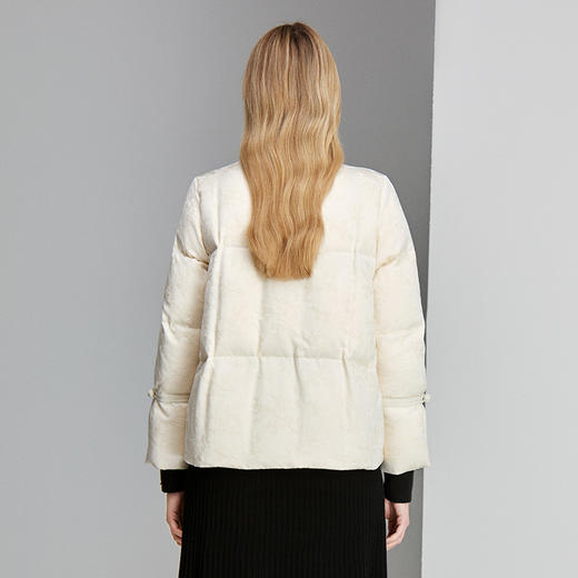 EITIE爱特爱国风复古盘扣新中式短外套羽绒服8411105 商品图4