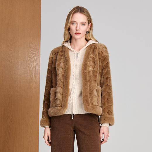 EITIE爱特爱成熟感厚实温暖舒适V领门襟短款貂皮外套8493105 商品图2