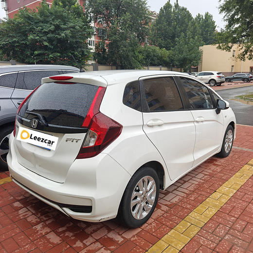 本田 飞度  1.5L CVT舒适天窗版【长租-北京】 商品图3