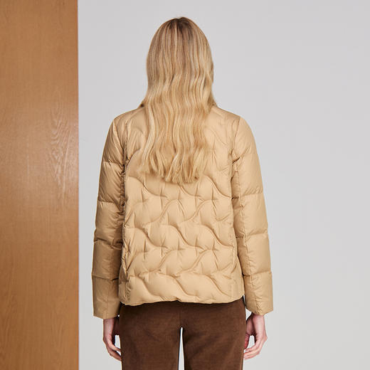 EITIE爱特爱厚实小高领简洁百搭短款羽绒服8411107 商品图4