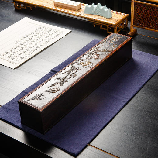 清代宫廷紫檀木百宝嵌画盒 商品图7