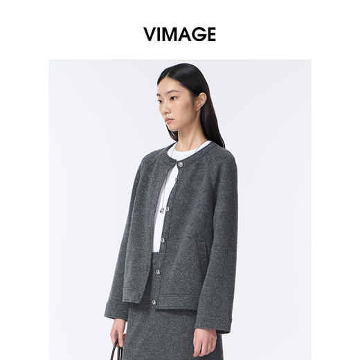 VIMAGE纬漫纪深灰色时尚减龄圆领直筒版型秋冬新款外套V2403105 商品图1