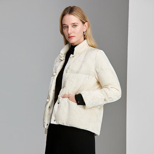 EITIE爱特爱国风复古盘扣新中式短外套羽绒服8411105 商品图2