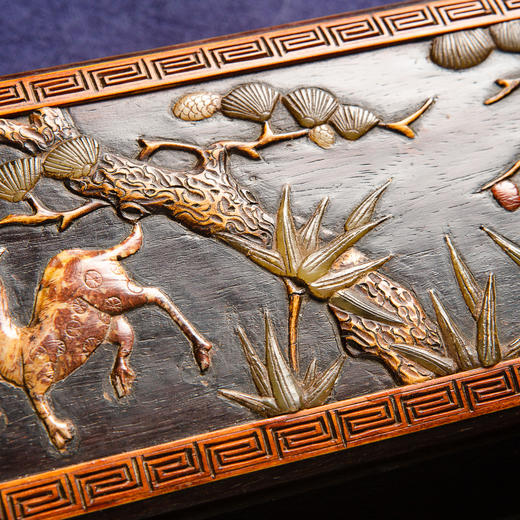 清代宫廷紫檀木百宝嵌画盒 商品图11