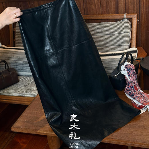 【预售7天】良木礼羊皮半裙(Q2591824) 商品图6