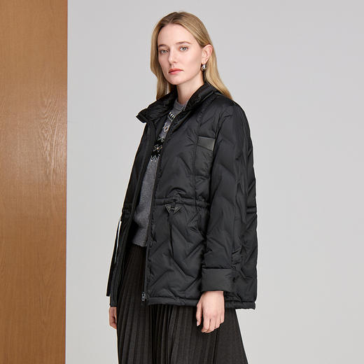 EITIE爱特爱黑色时尚保暖抽绳收腰羽绒服外套8411104 商品图3