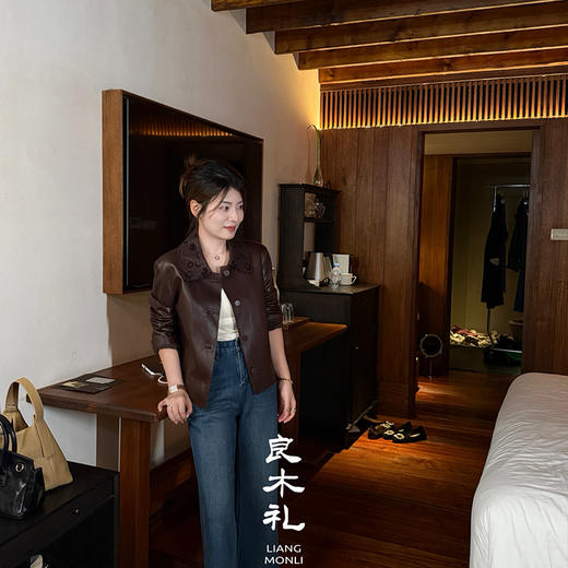 良木礼花边绵羊皮衣（Q2582119） 商品图0