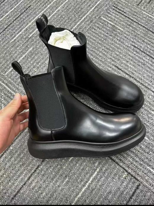 Alexander McQueen亚历山大麦昆 Hybrid 套脚圆头 及踝 切尔西靴 男款 黑色 商品图1