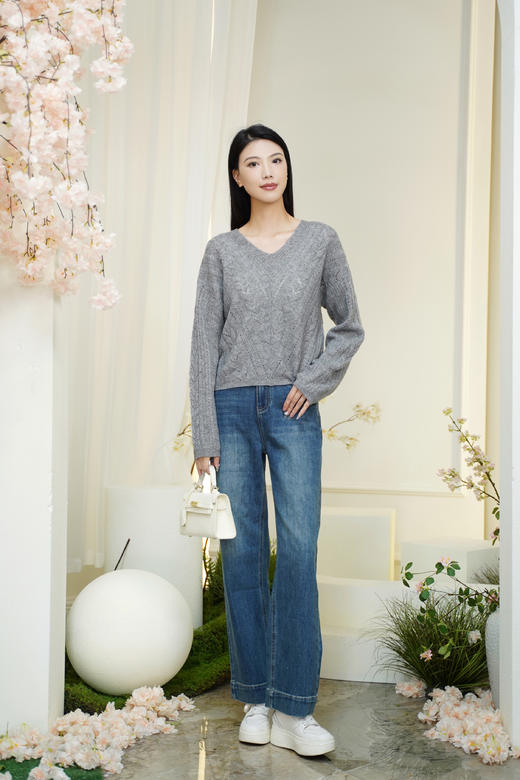 M1臣禾	【艺术家毛衫】100%羊毛V领钩花毛衫套头针织衫	JZ253091022 商品图2